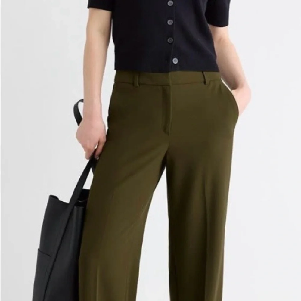 RW&CO. Dark Olive Wide Leg Pants - Picture 1 of 4